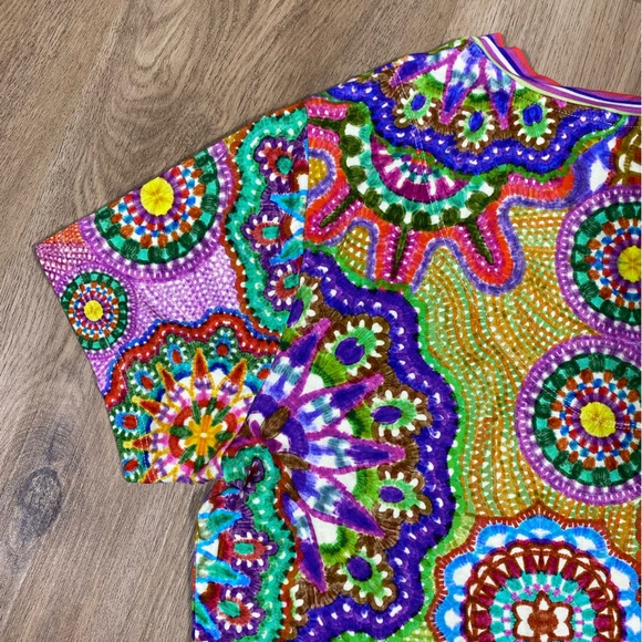 Johnny Was Janie Favorite Short Sleeve V-Neck Tee colorful mosaic print Large - Picture 9 of 13